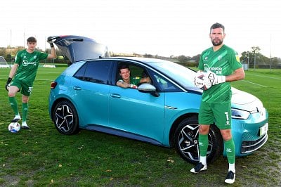 ALAN DAY VOLKSWAGEN TEAM UP WITH ENGLAND GOALIE TO HELP RAISE FUNDS FOR DOMESTIC ABUSE VICTIMS